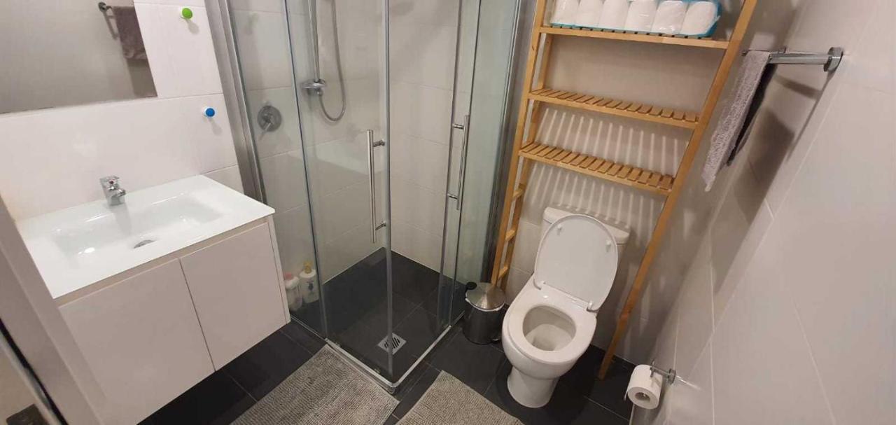 Dana-Cozy Studio With Shared Entry In The City Κανμπέρα Εξωτερικό φωτογραφία
